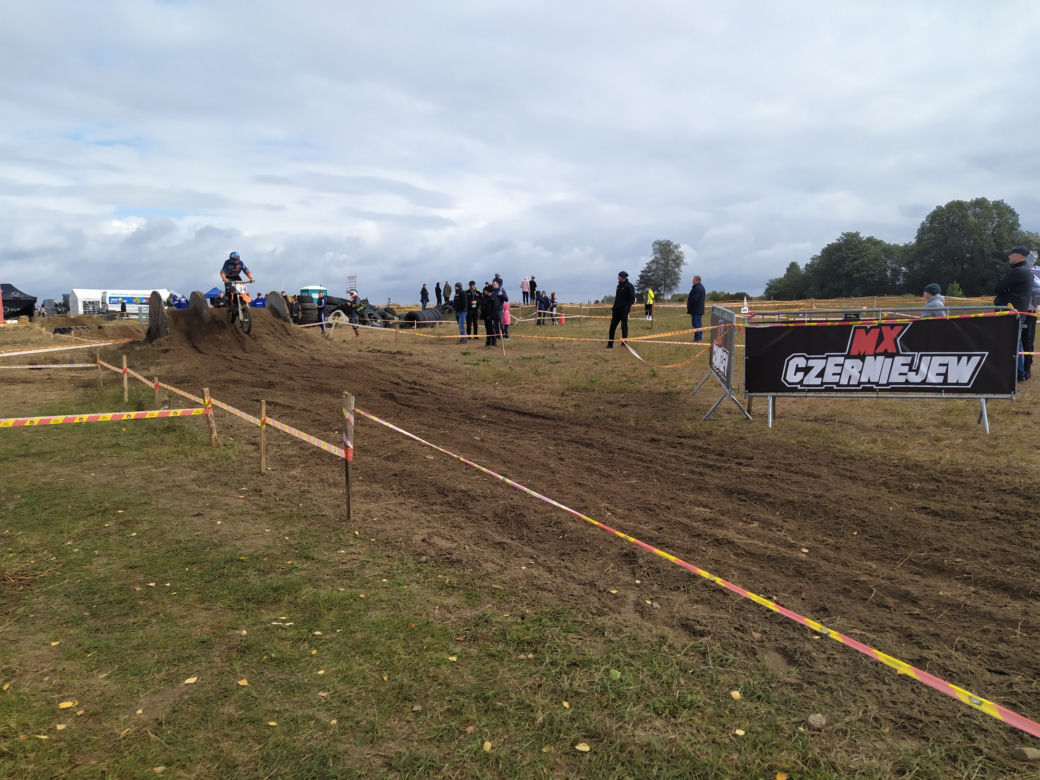 ZOBACZ ZDJĘCIA z III rundy mistrzostw okręgu warszawskiego Cross Country w Czerniejewie