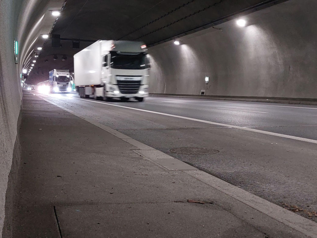 Tunel na zakopiance S7, pod Luboniem Małym 