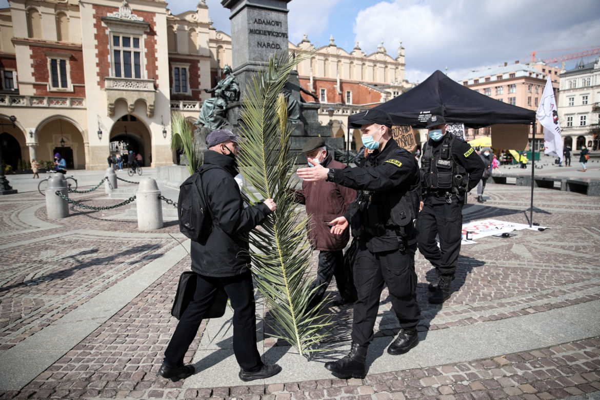 Kraków IV przystanek apostazja