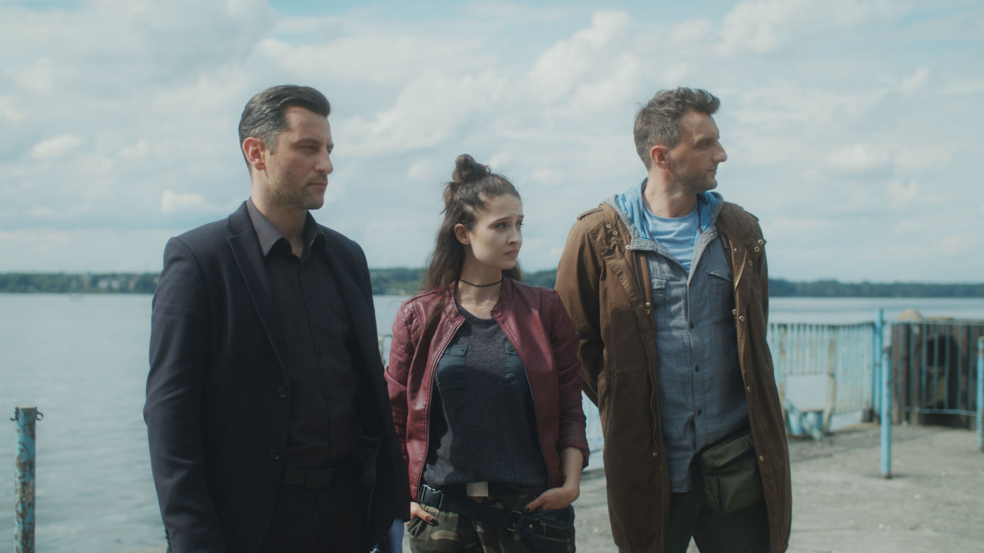 Komisarz Mama odc. 1. Piotr Żeromski (Wojciech Zieliński), Jan Rybczyński (Arkadiusz Smoleński), Roma Mazur (Anna Matysiak)