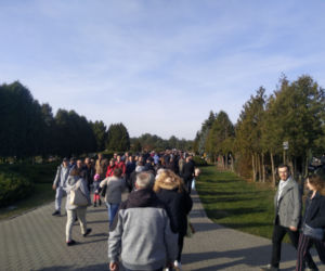 Wszystkich Świętych 2019. Radomianie tłumnie odwiedzili cmentarze [ZDJĘCIA]