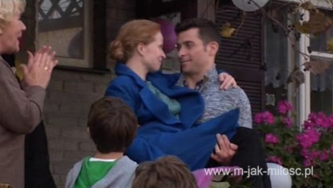 M jak miłość odc. 1113. Ewa (Dominika Kluźniak), Marek (Kacper Kuszewski)