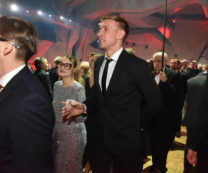 XIV Marszałkowski Bal Dobroczynny w CKK Jordanki. Zdjęcia ze środka. Efektowne kreacje VIP-ów