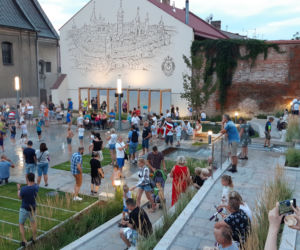 Odnowiony skwer przy Małych Schodach                                                          