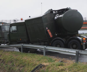 Wypadek wojskowej cysterny pod Warszawą