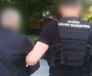 Podlaskie służby robiły międzynarodowy gang. Kradli ogromne sumy [ZDJĘCIA]