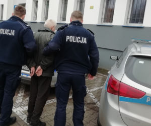 Pijany PIESZY sprawcą kolizji! To nie jedyny wybryk, solidnie też nawtykał policjantowi 