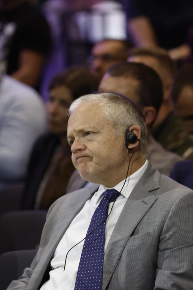 Ambasador USA Tom Rose na Warszawskich Targach Obronnych