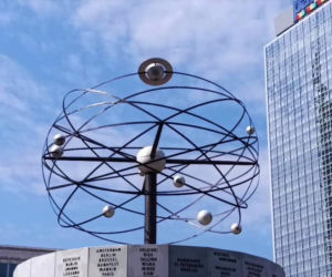 Weltzeituhr na Alexanderplatz