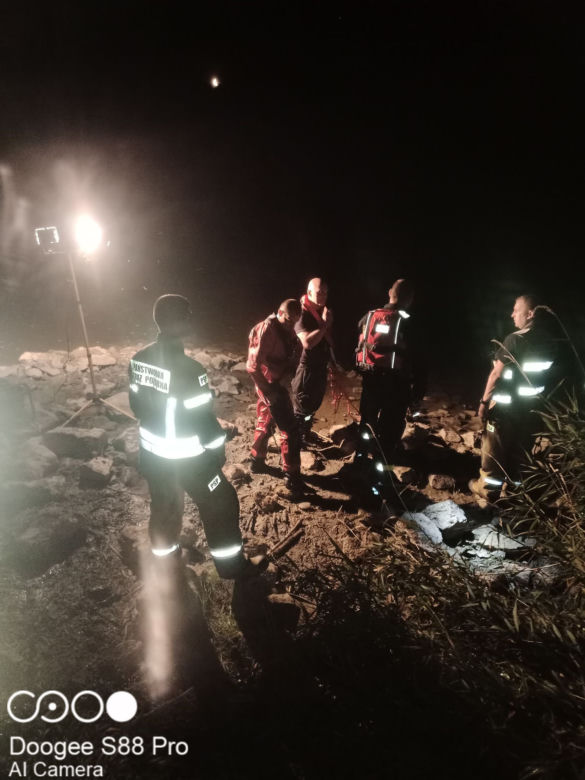 Koledzy pojechali razem na ryby zamiast chrzcin będzie pogrzeb