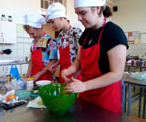 Konkurs kulinarny im. Wiktora Kulerskiego w grudziądzkim gastronomiku