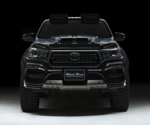 Toyota Hilux po tuningu WALD International 