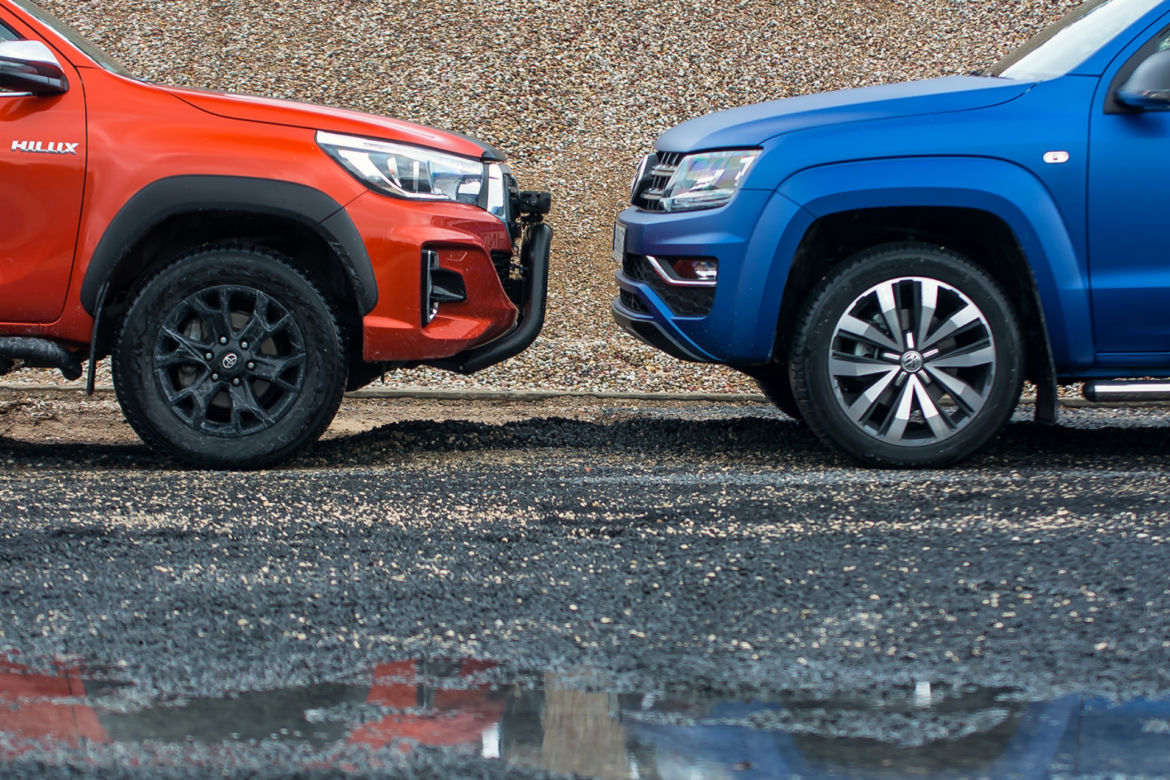 Toyota Hilux 2.4 D-4D 150 KM 4x4 AT6 Selection 50 vs. Volkswagen Amarok V6 3.0 TDI 258 KM 4Motion DSG8 Aventura