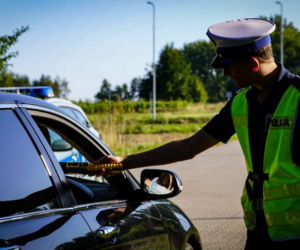 Policja prowadzi wzmożone kontrole na podlaskich drogach