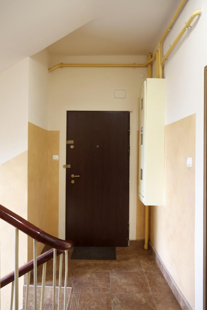 Nożem zaatakował kobietę w mieszkaniu na Śródmieściu. Trafił do szpitala psychiatrycznego