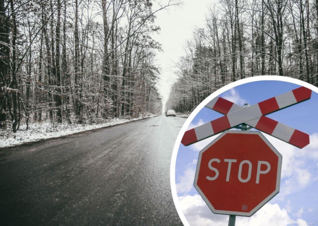 Marznący deszcz sparaliżował Pomorze. Jest tak ślisko, że nawet auto wjechało pod pociąg! 22-latka nie wyhamowała