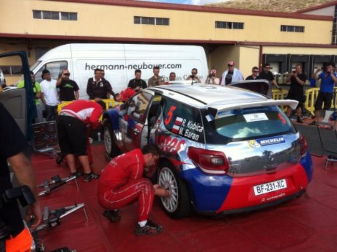 Robert Kubica i jego samochód