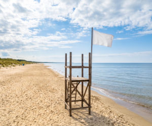 Sinice Międzyzdroje. Czy w Międzyzdrojach można się kąpać 26.08? Flaga, warunki pogodowe