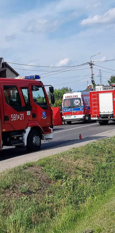 Zderzenie ciężarówki z osobówką w Świerklanach. Lądował śmigłowiec LPR