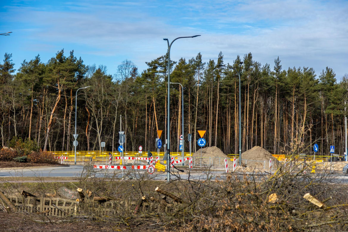 Budowa tunelu pod torami przy PKP Warszawa Wesoła
