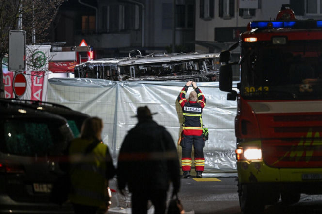 Szwajcaria. Pożar autokaru w kantonie Fryburg – są zabici i ranni