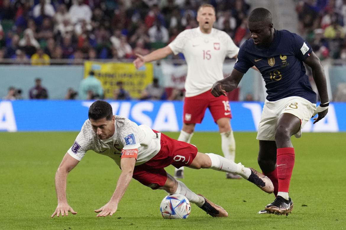 Robert Lewandowski zgarnął nagrodę Golden Foot 2022