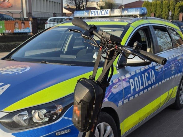 Nietypowy pościg. Para nastolatków na hulajnodze uciekała przed policją