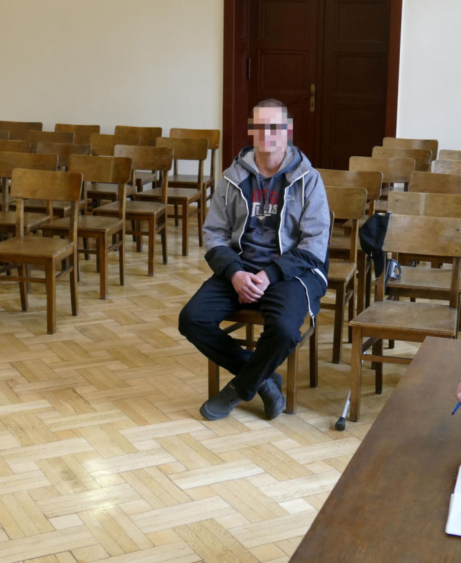 Michał jest inwalidą, bo kolega skatował go nożycami