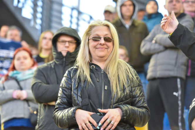 PRES Grupa Dewloperska Toruń - Abramczyk Polonia Bydgoszcz, zdjęcia kibiców i zawodników z pożegnania Adriana Miedzińskiego