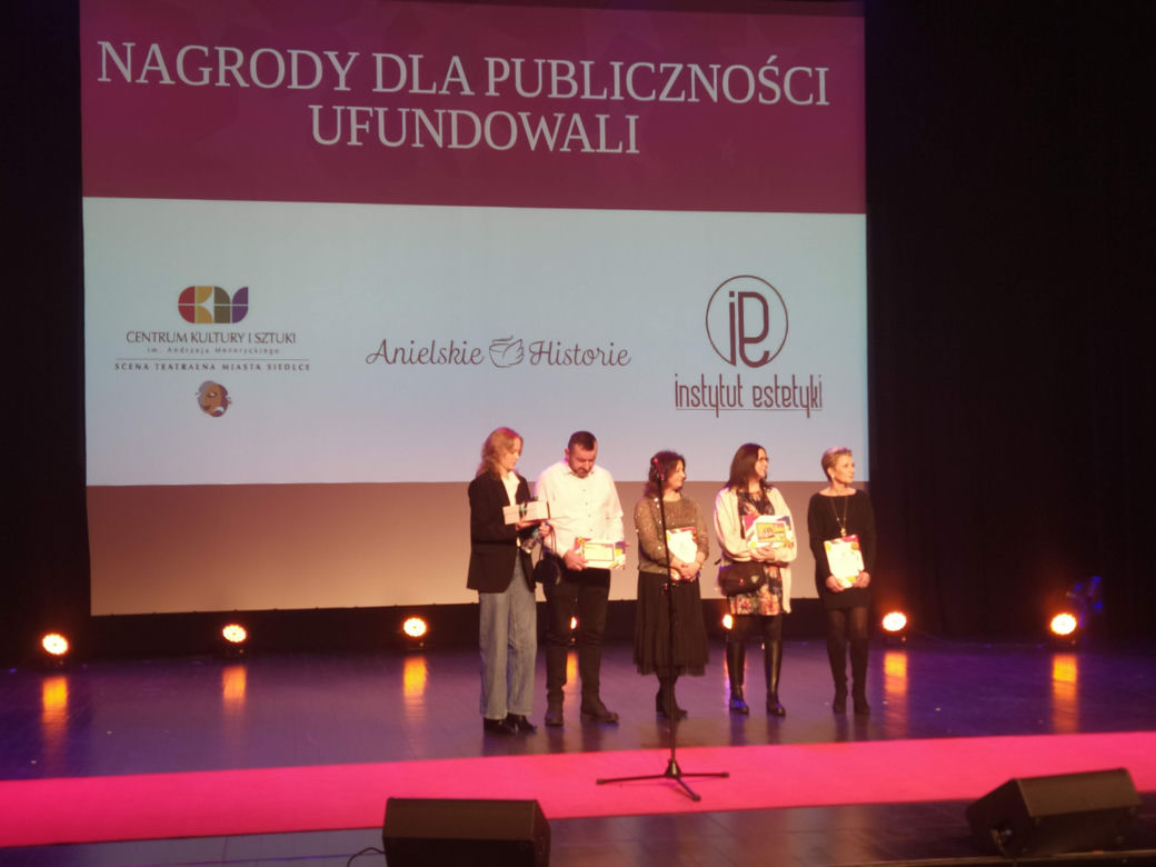 ZOBACZ ZDJĘCIA z gali podsumowującej 10. Festiwal Teatrów Sztuka plus Komercja i z koncertu Roberta Rozmusa