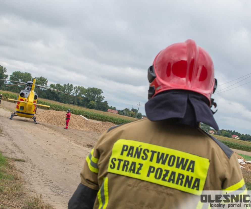 Maszyna rolnicza wciągnęła nastolatka. Groźny wypadek pod Oleśnicą
