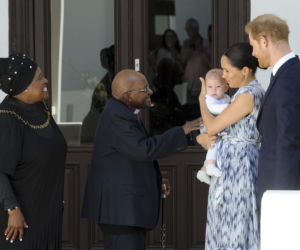 Meghan Markle została pisarką! Pisze wiersze i książki o Harrym