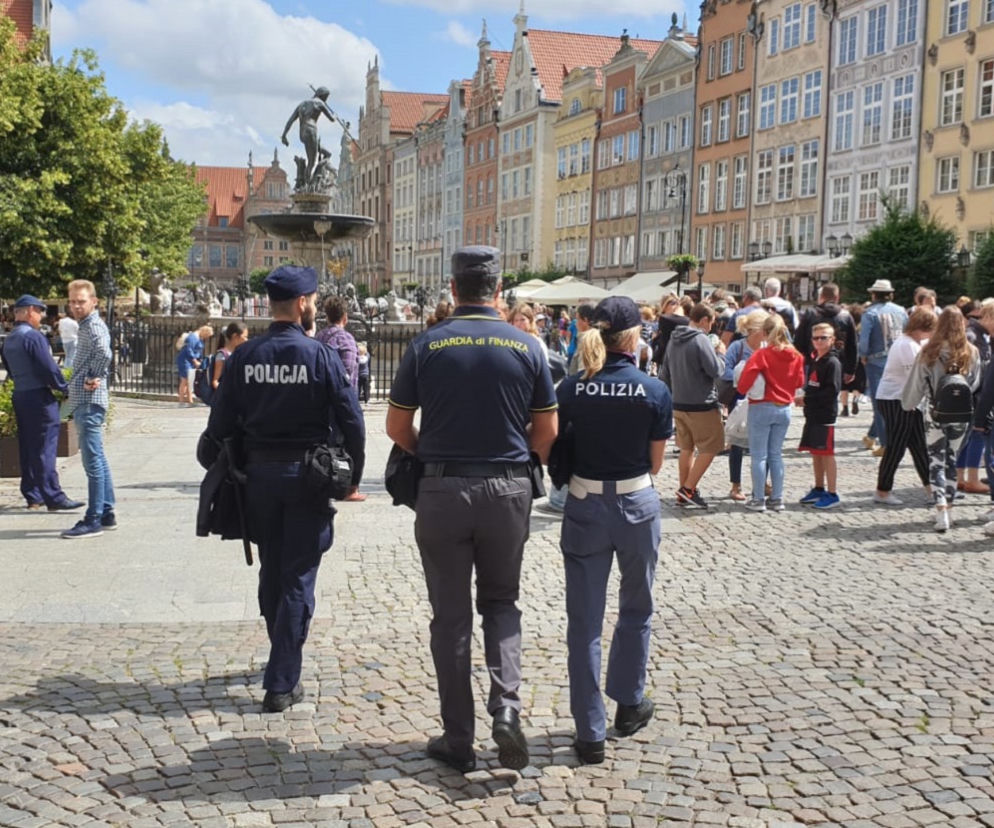 Włoscy policjanci na ulicach Gdańska