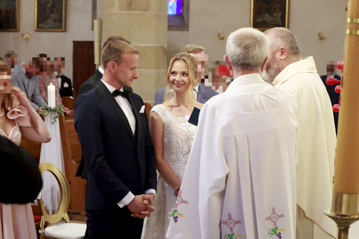 Marta Paszkin i Paweł Bodzianny z "Rolnik szuka żony" wzięli ślub kościelny! Piękna uroczystość