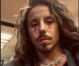 Michał Szpak zagrał Dziady Kaczyńskiemu