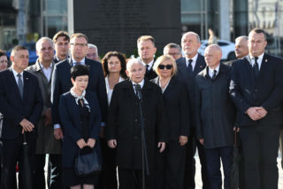 Konfrontacja na miesięcznicy smoleńskiej! Ostra reakcja Jarosława Kaczyńskiego 