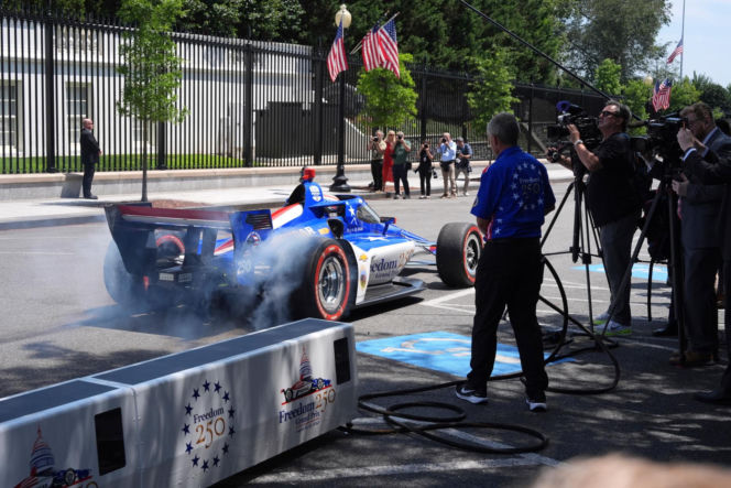 Trump zaprasza na wyścigi IndyCar na zwieńczenie obchodów rocznicowych w Waszyngtonie