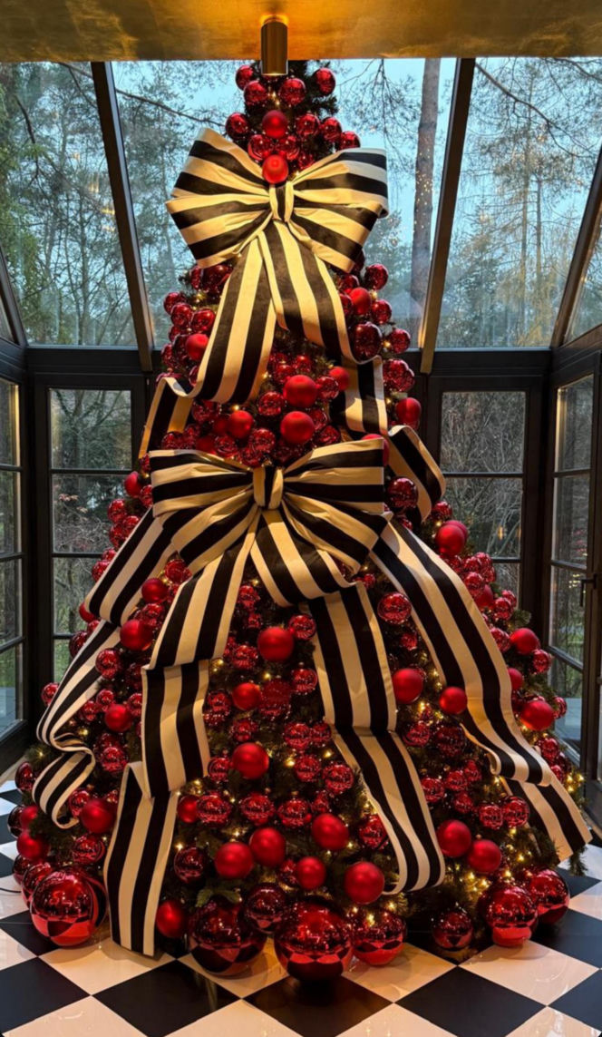 Gwiazdy wystroiły wille na święta! Przetakiewicz, Kurzopki i Rozenek wydali grube tysiące!