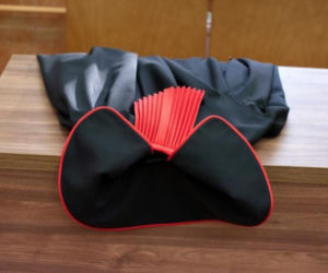 Syn polityka PiS z zarzutem trzykrotnego zgwałcenia. Akt oskarżenia trafił do sądu w Kwidzynie