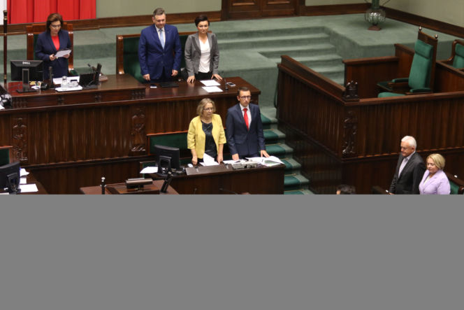 DOŁECKI DOSTANIE 30 TYSIĘCY ZA 5 DNI NA ŁAWIE.