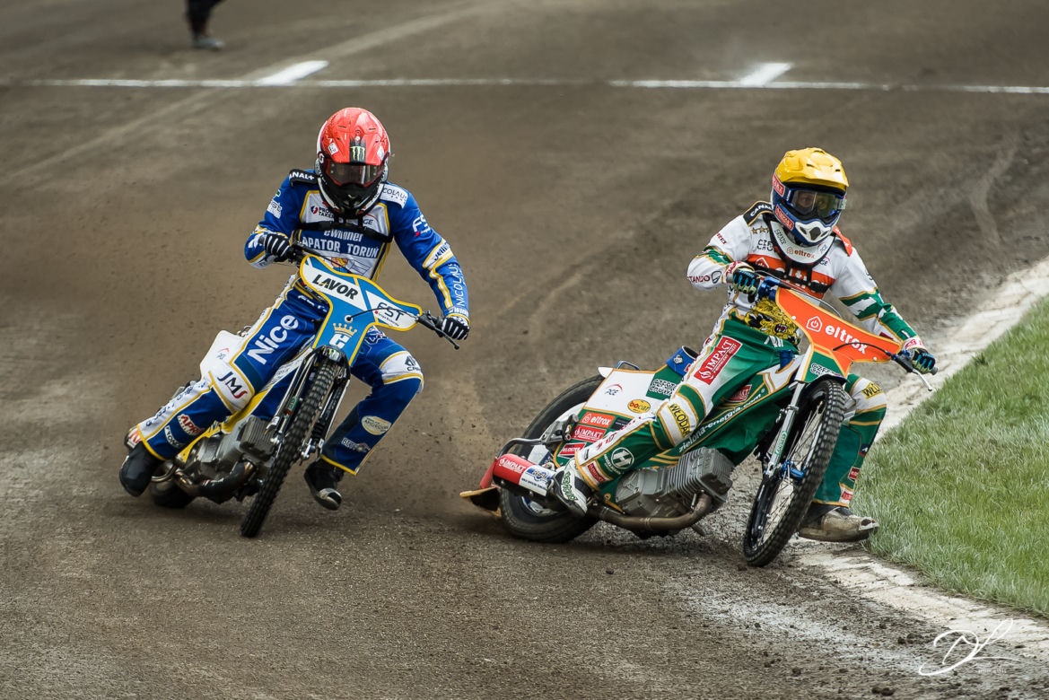 Powrót kibiców na Motoarenę. Tak fani przeżywali mecz Apatora Toruń z Włókniarzem Częstochowa
