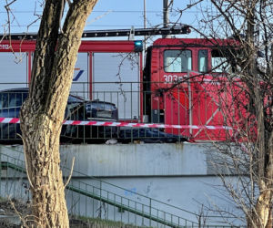 Tragiczny wypadek na Ochocie. Samochód wjechał na chodnik