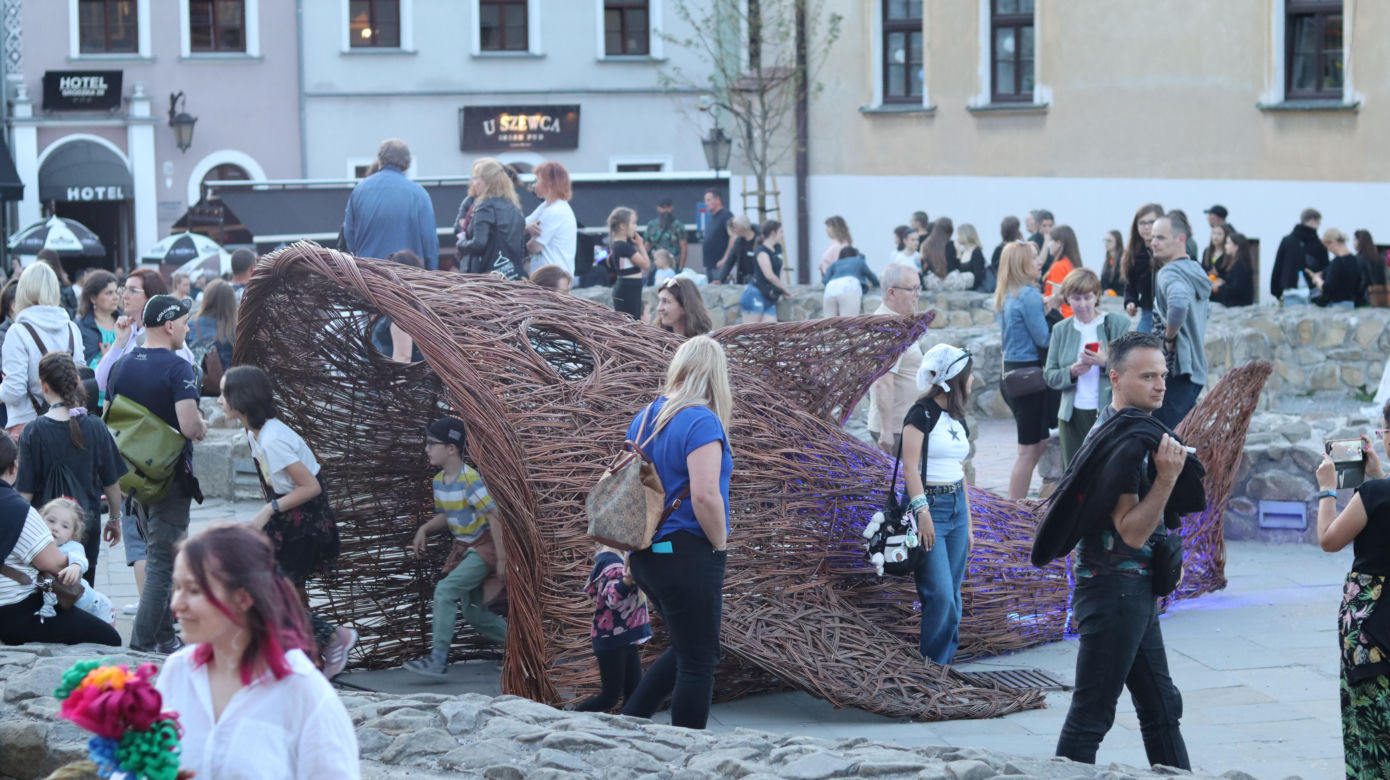 Noc Kultury 2024 w Lublinie wielkim hitem! Na ulicach miast były prawdziwe tłumy! [GALERIA]