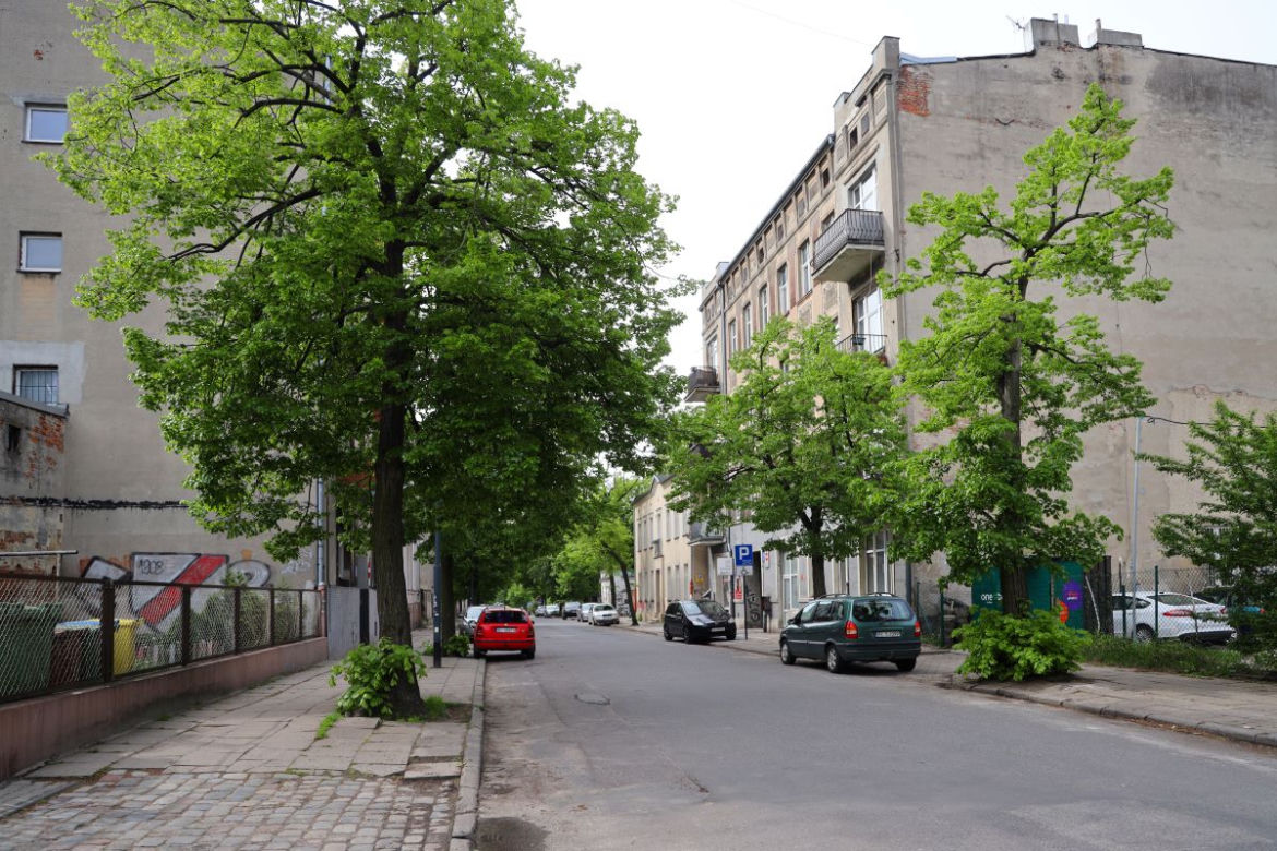 Kolejny łódzki woonerf. Zmiany w ruchu i rozkładach komunikacji miejskiej