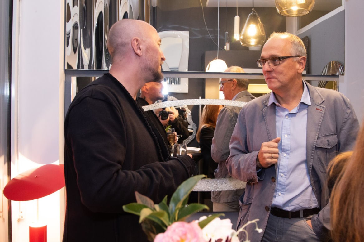 J&J glass & design w CHŁODNA 11 CONCEPT. Włoskie lustra w centrum Warszawy