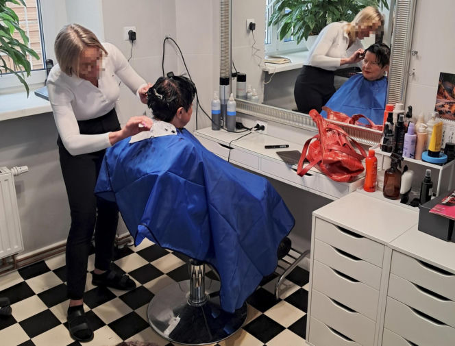 Joanna Senyszyn u fryzjera