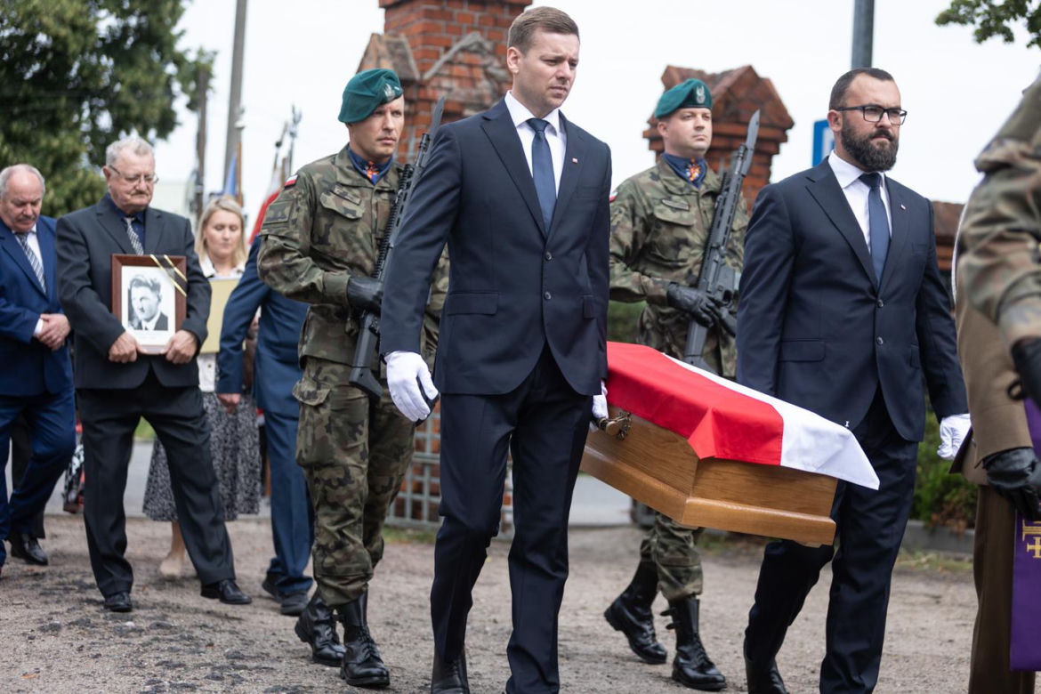 Po 80 latach doczekał się godnego pochówku. „Sosna” spoczął wśród żołnierzy niezłomnych w Bydgoszczy