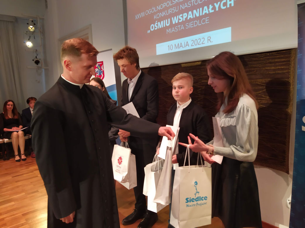Laureaci i wyróżnieni w konkursie "Ośmiu Wspaniałych" w Siedlcach w 2022 roku - fotorelacja