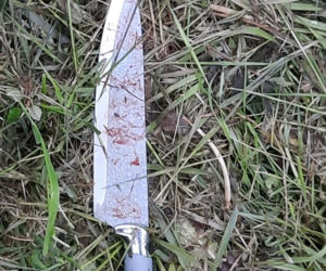 Wieliczka: Najpierw spaliła partnerowi auto, a później wbiła mu nóż w plecy