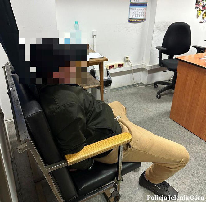 Jelenia Góra. Eksplozja ładunku wybuchowego własnej konstrukcji. 36-latek zatrzymany